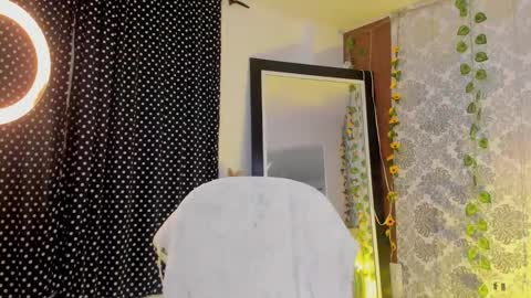 Snapshot of kelly__thomson chatting on 18, 2, 2026 kelly__thomson online show from 18, 2, 2026