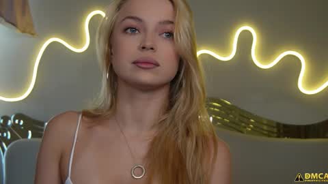 Kelly online show from 4, 10, 2025