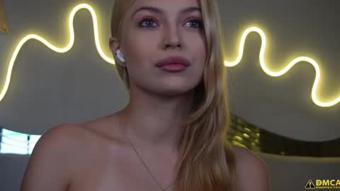 Kelly online show from 17, 10, 2025