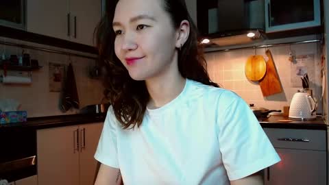 Kelly online show from 12, 3, 2025