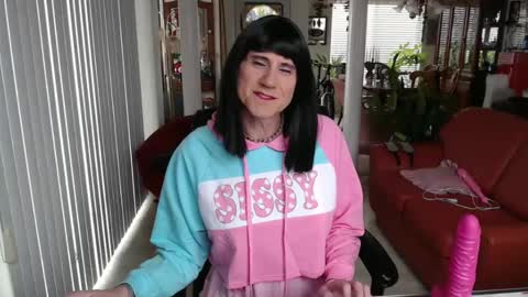 kellyanne Lynn but please call me fucktoy online show from 15, 2, 2025