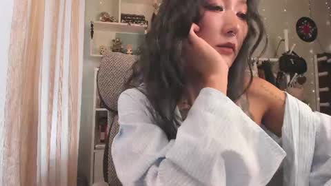 Snapshot of kellyasian chatting on 27, 7, 2026 Leia online show from 27, 7, 2026