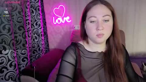 kellycrystall online show from 2, 11, 2025