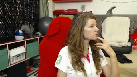 Snapshot of kellynumber chatting on 4, 1, 2025 kelly online show from 4, 1, 2025