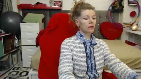 Snapshot of kellynumber chatting on 7, 1, 2025 kelly online show from 7, 1, 2025