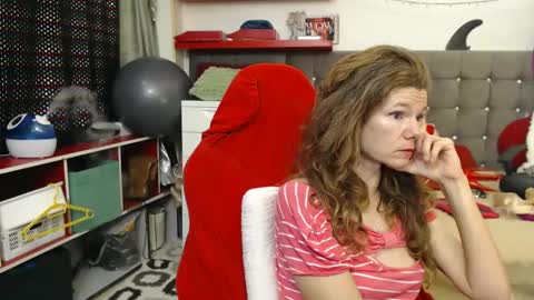 Snapshot of kellynumber chatting on 10, 1, 2025 kelly online show from 10, 1, 2025