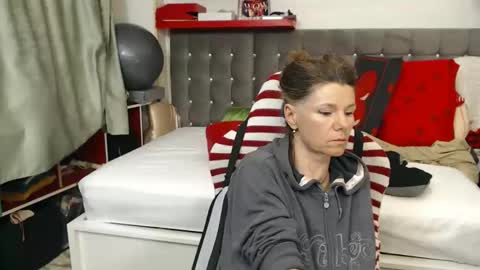 Snapshot of kellynumber chatting on 15, 5, 2026 kelly online show from 15, 5, 2026