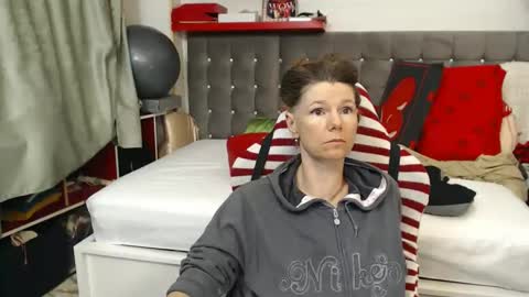 Snapshot of kellynumber chatting on 15, 5, 2026 kelly online show from 15, 5, 2026