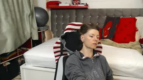 Snapshot of kellynumber chatting on 15, 5, 2026 kelly online show from 15, 5, 2026