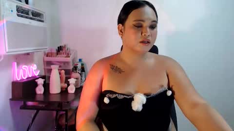 Snapshot of kellys_hot_assxx chatting on 7, 6, 2026 KELLY MCDOLEN online show from 7, 6, 2026