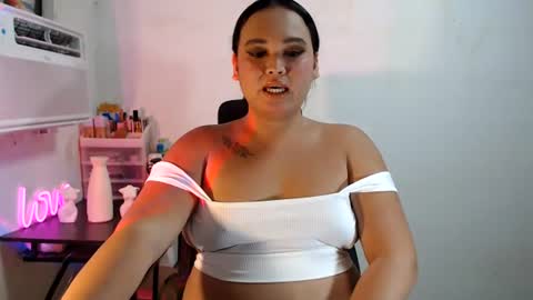 KELLY MCDOLEN online show from 28, 7, 2026