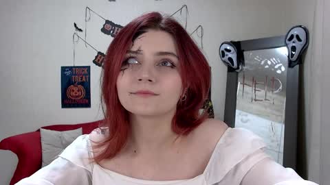 Kelly Stoneys online show from 1, 11, 2025