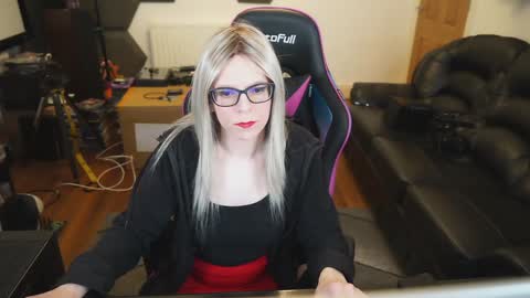 Snapshot of kelseycobalt chatting on 6, 1, 2025 kelseycobalt online show from 6, 1, 2025