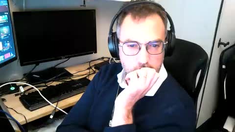 Snapshot of kelvin06133 chatting on 20, 12, 2024 kelvin06133 online show from 20, 12, 2024