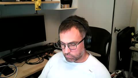 Snapshot of kelvin06133 chatting on 27, 12, 2024 kelvin06133 online show from 27, 12, 2024