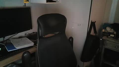 Snapshot of kelvin06133 chatting on 9, 2, 2025 kelvin06133 online show from 9, 2, 2025