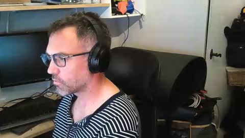 Snapshot of kelvin06133 chatting on 1, 4, 2026 kelvin06133 online show from 1, 4, 2026