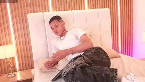 Snapshot of kelvin_josue chatting on 11, 5, 2026 Kelvin online show from 11, 5, 2026