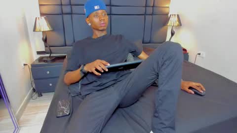 Ken Smith online show from 18, 12, 2024