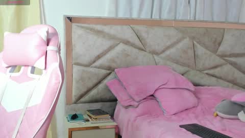 Snapshot of kendal_hot1 chatting on 23, 10, 2025 Aleja3 online show from 23, 10, 2025