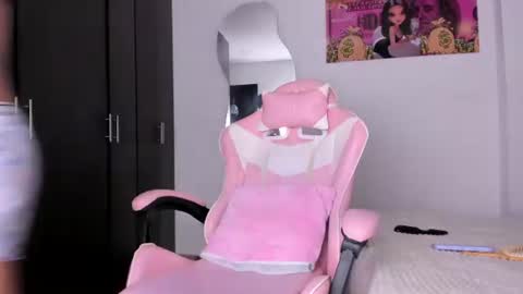 Snapshot of kendal_hot1 chatting on 17, 6, 2026 Aleja3 online show from 17, 6, 2026