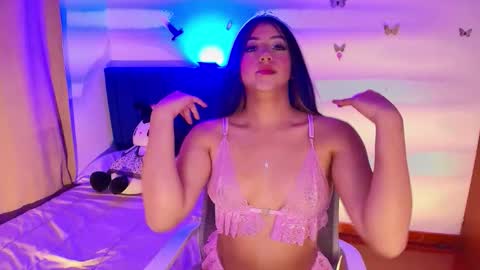 kendall__jones online show from 4, 12, 2025