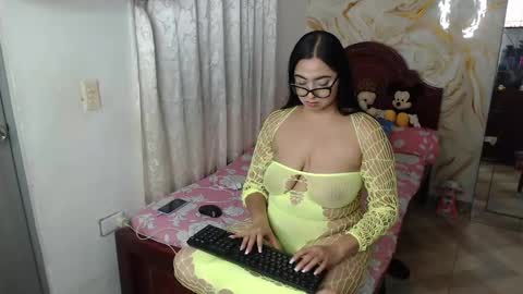 kendall  online show from 11, 11, 2025