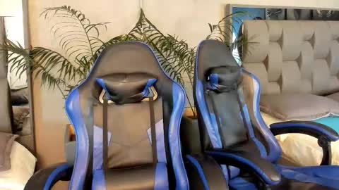 kendra and liam online show from 29, 11, 2025