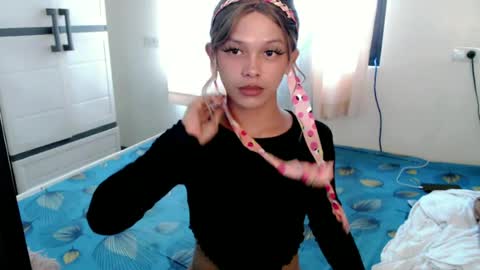 Snapshot of kendra_lunaxx chatting on 17, 6, 2026 kendra_lunaxx online show from 17, 6, 2026