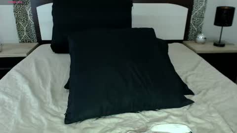 Snapshot of kendra_squirts chatting on 7, 7, 2026 Kendra online show from 7, 7, 2026