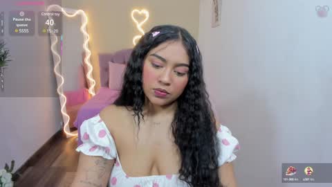 Snapshot of kendra_tay chatting on 8, 2, 2025 kendra online show from 8, 2, 2025