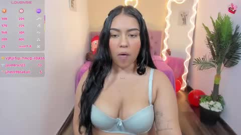 Snapshot of kendra_tay chatting on 20, 2, 2025 kendra online show from 20, 2, 2025
