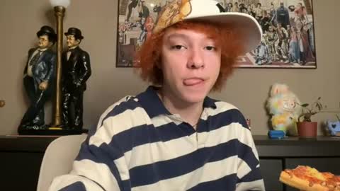 Snapshot of kenny_brahms chatting on 8, 8, 2026 kenny bb online show from 8, 8, 2026