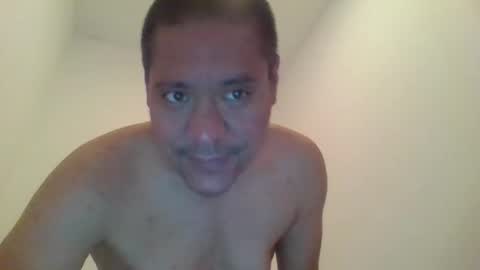 Snapshot of kennygrogers chatting on 15, 5, 2026 kennygrogers online show from 15, 5, 2026