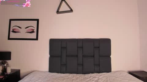 KENTHA  online show from 19, 1, 2026