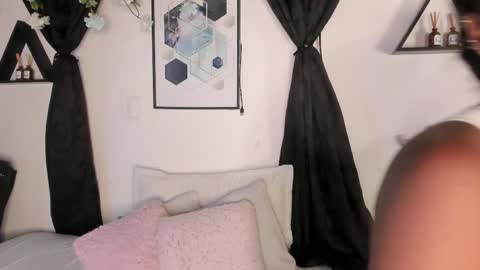 KENTHA  online show from 9, 4, 2026