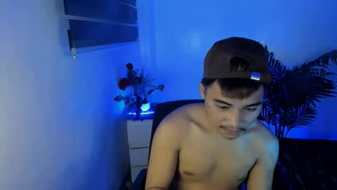 Snapshot of kenthebigcockxx chatting on 2, 10, 2025 kenji online show from 2, 10, 2025
