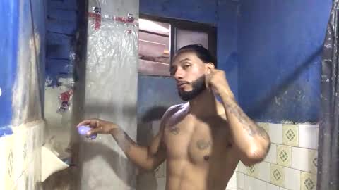 Snapshot of kerian_cooper chatting on 5, 10, 2025 kerian online show from 5, 10, 2025