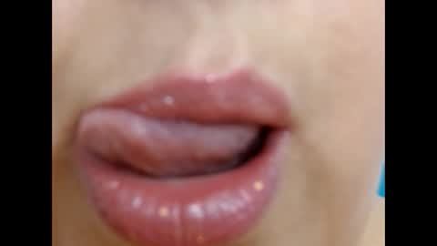 K E R L Y online show from 28, 1, 2025