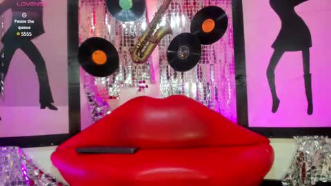 Snapshot of kevin__max_ chatting on 12, 1, 2025 Kev online show from 12, 1, 2025