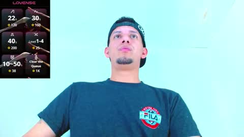 Snapshot of kevin__max_ chatting on 11, 10, 2025 Kev online show from 11, 10, 2025