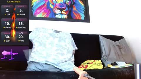 Snapshot of kevin__max_ chatting on 15, 11, 2025 Kev online show from 15, 11, 2025