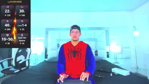 Snapshot of kevin__max_ chatting on 28, 11, 2025 Kev online show from 28, 11, 2025