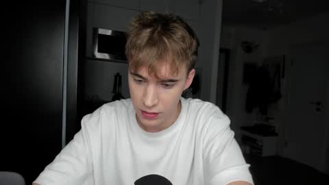 Snapshot of kevin_martin8 chatting on 30, 1, 2025 Kevin Martin online show from 30, 1, 2025