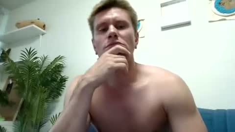 Snapshot of kevin_park chatting on 5, 8, 2026 Kev online show from 5, 8, 2026