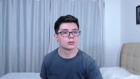 Snapshot of kevinhunts chatting on 13, 11, 2025 Kevin online show from 13, 11, 2025