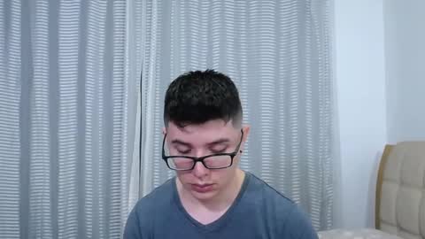 Snapshot of kevinhunts chatting on 5, 1, 2026 Kevin online show from 5, 1, 2026