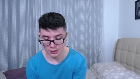 Snapshot of kevinhunts chatting on 7, 1, 2026 Kevin online show from 7, 1, 2026