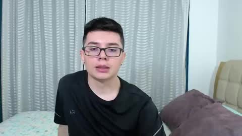 Snapshot of kevinhunts chatting on 7, 2, 2026 Kevin online show from 7, 2, 2026