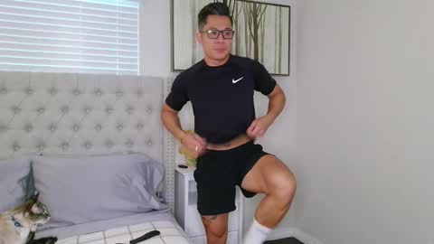 Snapshot of kevinkham chatting on 5, 10, 2025 kevinkham online show from 5, 10, 2025